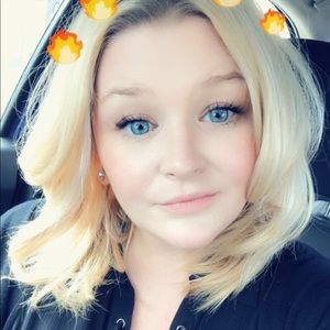 Meet your Posher, Mallory